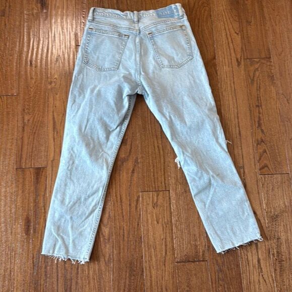 Abercrombie & Fitch the skinny high rise distressed knee jeans 27/4 short - Picture 10 of 12